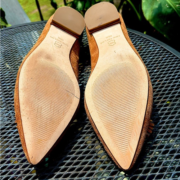 Ann Taylor Ada Suede Pointy Toe, Flats with Tassels. Woman’s Size 8 1/2 - Picture 9 of 13